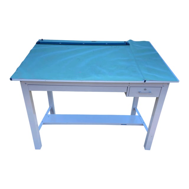 Planhold Drafting Table For Sale