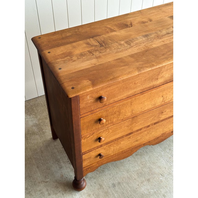 Early 20th Century Birdseye Maple Chest of Drawers For Sale In Greensboro - Image 6 of 17