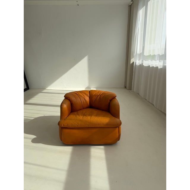 1970s Vintage Italian Cognac Leather Confidential Lounge Chair by Alberto Rosselli for Saporiti, 1970s For Sale - Image 5 of 18