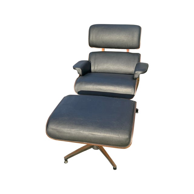 Vintage Mid Century Modern Leather Lounge Chair and Ottoman Attributed to Selig For Sale - Image 16 of 16