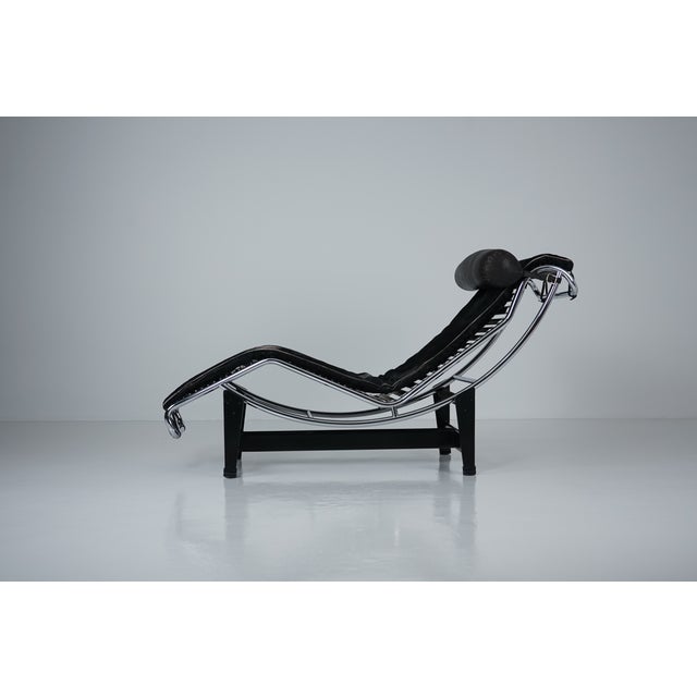 Mid-Century Modern LC4 Chaise Lounge by Le Corbusier and Pierre Jeanneret for Cassina, 1970s For Sale - Image 3 of 18