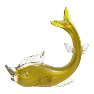 Venetian Murano Vintage Sommerso Yellow Gold Aventurine Italian Art Glass Fish Figure Sculpture For Sale