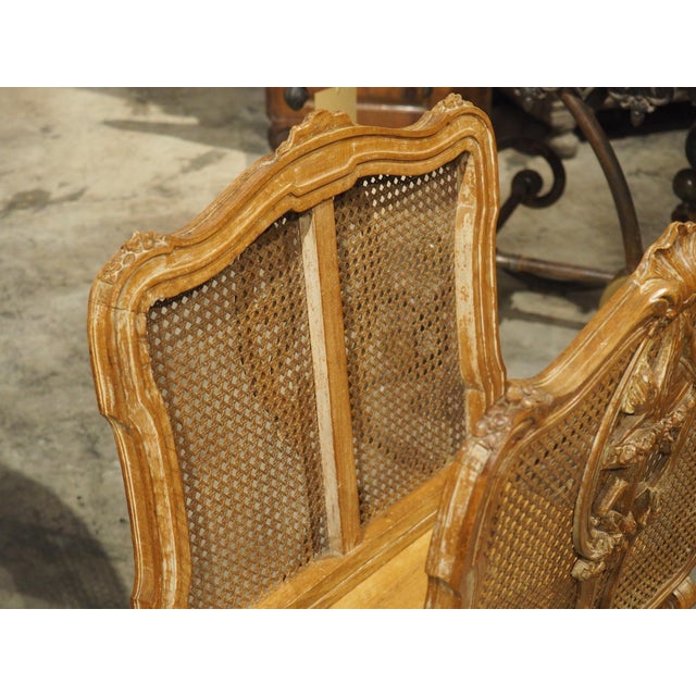 Early 1900s French Caned Louis XVI Style Porte-Revues Music Sheet Holder For Sale - Image 4 of 18