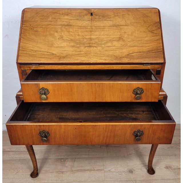 Vintage Walnut Writing Bureau from Denby & Spinks, 1940s For Sale - Image 4 of 18