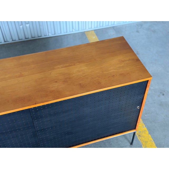 Black 1950s Paul McCobb Planner Group - Model 1514 Iron Base Credenza - Black Sliding Doors For Sale - Image 8 of 12