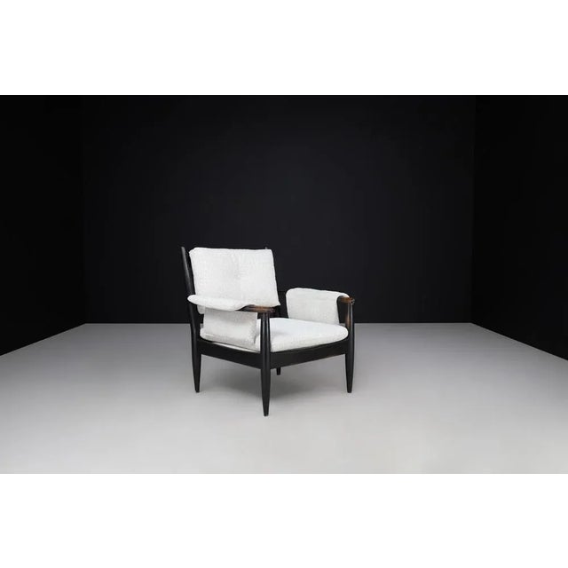 Mid-Century French Armchair in Patinated Oak and Bouclé Upholstery, 1960s For Sale - Image 3 of 10