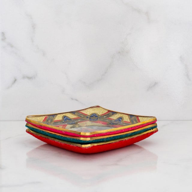 Glass Folk Art Tobacciana Catchalls Matador and Cigar Band Decoupage For Sale - Image 7 of 10