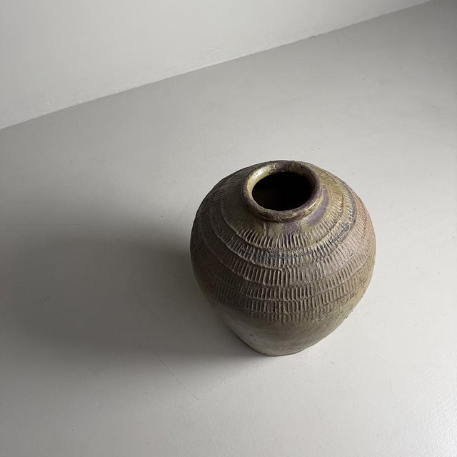 Ceramic Japanese Tokoname Stoneware Storage Jar, 1900s For Sale - Image 7 of 14