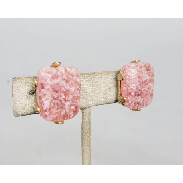 Vintage 1960s Signed Castlecliff Pink Art Glass Clip Earrings-2 Pieces For Sale In Philadelphia - Image 6 of 10