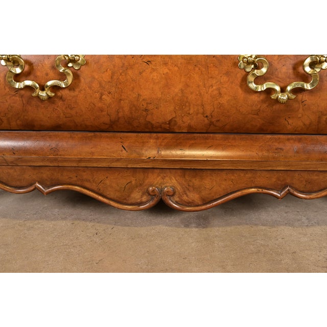 1980s Baker Furniture Dutch Baroque Burled Walnut Bombe Chest or Commode For Sale - Image 10 of 14