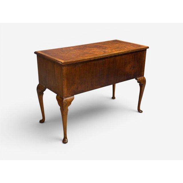 Queen Anne, Lowboy Writing Desk, Crotch Mahogany Veneer, Walnut, England, 19th C. For Sale - Image 14 of 16