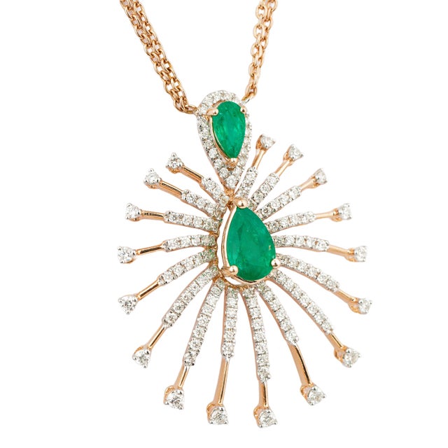 Natural emerald 1.87cts & diamond 1.34cts pendant in 18k gold For Sale - Image 10 of 18