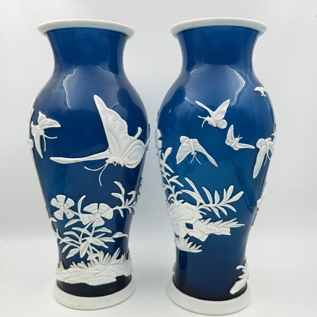 Chinese Chinese Peking (Beijing) Glass Vases, Pair For Sale - Image 3 of 14