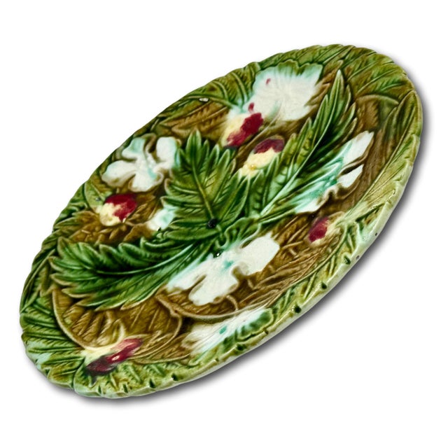 Beautiful Antique Victorian Majolica Dish With Bracket for Wall Plate Hanging Display Circa 1880s - Nice Colors For Sale In Boston - Image 6 of 17