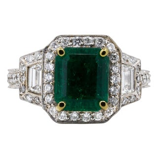 Late 20th Century 18k Colombian Emerald Ring, Size 5 For Sale