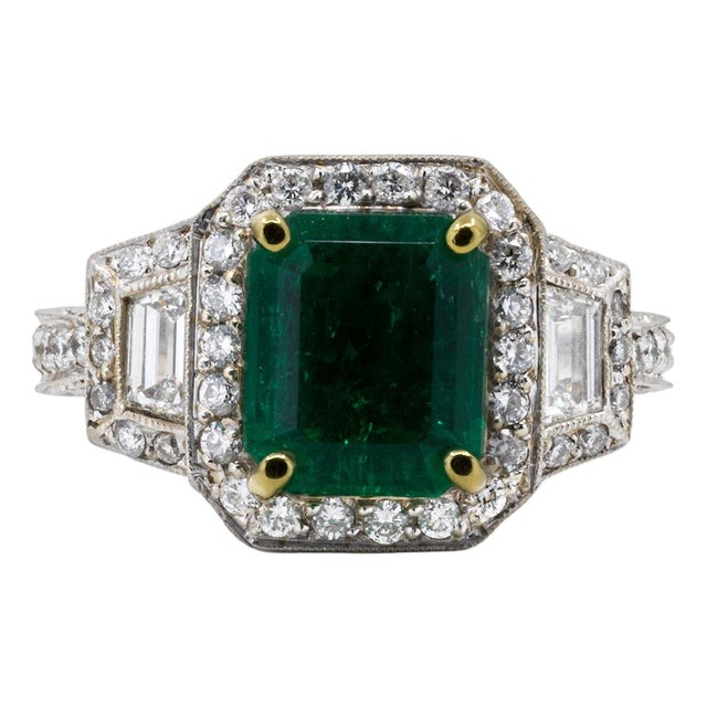 Late 20th Century 18k Colombian Emerald Ring, Size 5 For Sale