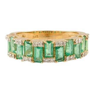 Emerald Engagement Ring With Diamonds 14k Solid Yellow Gold Size 7 (All Sizes Available) For Sale