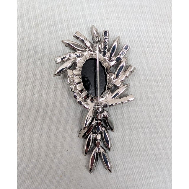 Gray Vintage 1960s Delizza & Elster Cabochon Faux-Hematite With Dangle Drop Brooch For Sale - Image 8 of 8