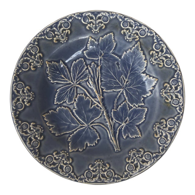 19th Century English Majolica Blue Leaves Plate For Sale