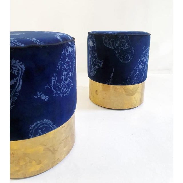 20th Century Modernist Brass and Blue Velvet Stools, Italy, 2000s, Set of 2 For Sale - Image 6 of 7