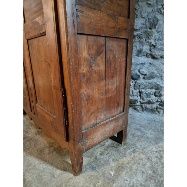 French Cabinet in Cherry Wood, 1700s For Sale - Image 15 of 18