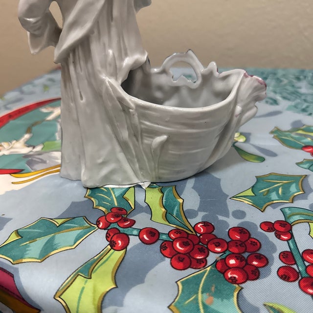 Vintage Hand-Painted Porcelain Dandy Figurine – Colonial Style Young Man Spill Vase / Match Holder For Sale In Minneapolis - Image 6 of 9