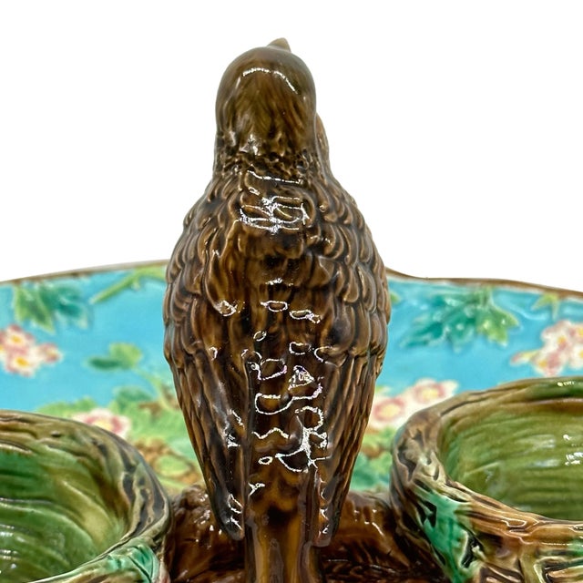 George Jones Majolica Strawberry Server Mounted by a Bird, English, Circa 1870 For Sale - Image 9 of 13
