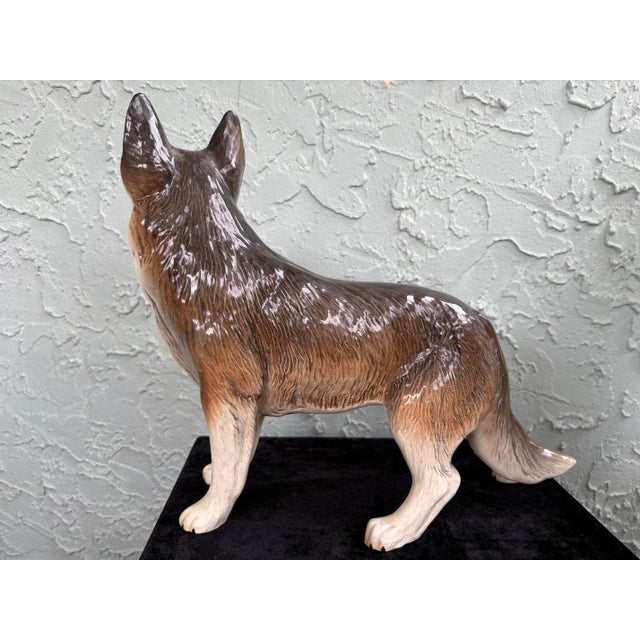 Mid-Century Modern Vintage Melba Ware German Shepherd Porcelain Figurine, England, Hand-Painted For Sale - Image 3 of 8