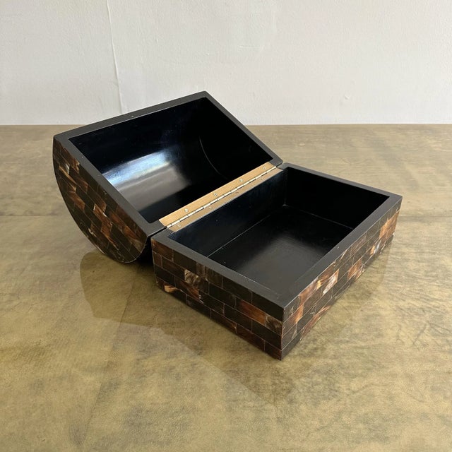 Bone Vintage Tessellated Horn Dome Top Box For Sale - Image 7 of 9