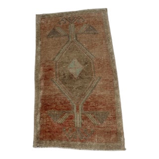 Vintage Turkish Kilim Rug - 20"x38" For Sale