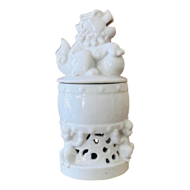 Vintage Blanc De Chine Foo Dog Covered Incense Burner | White Porcelain Guardian Lion Jar | Chinese Chinoiserie Decor For Sale