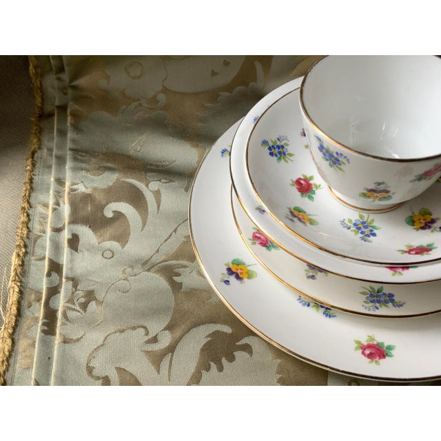 Art Deco 1930s English Staffordshire Hand-Painted Floral Breakfast China Set For Sale - Image 3 of 10