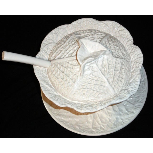 Mid-Century Modern Vintage MCM Jay Willfred for Andrea by Sadek Majolica White Cabbage Leaf Tureen For Sale - Image 3 of 6
