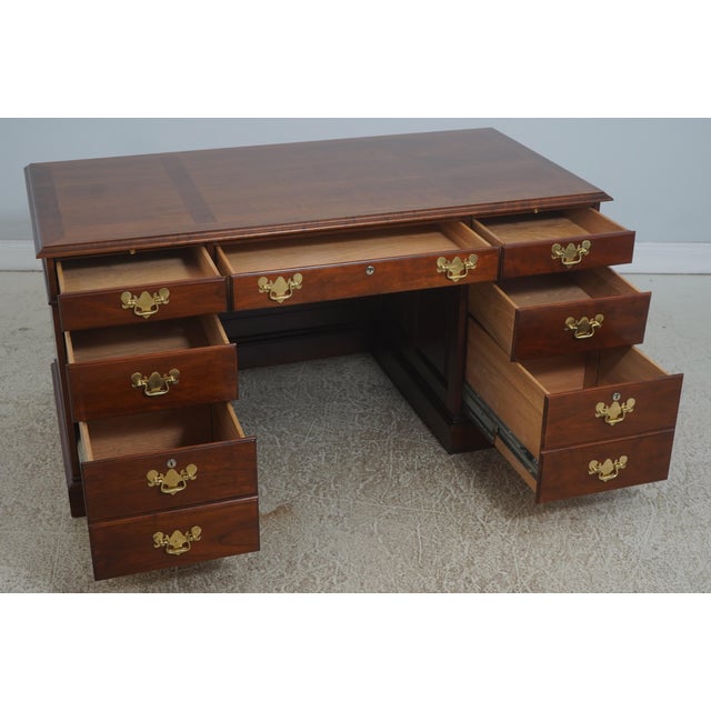 Traditional Statton Large Kneehole Cherry Executive Desk For Sale - Image 3 of 18