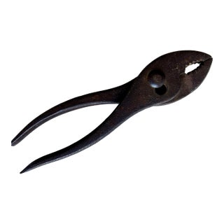Antique Late 19th Century Forged Iron Specialty Pliers, Circa 1875-1895, Partial Ny Maker Stamp For Sale