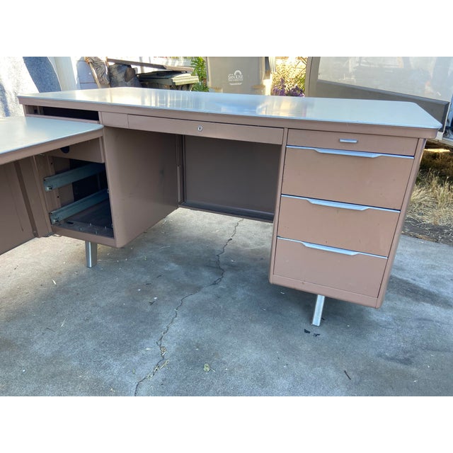 1950s General Fireproofing Vintage Mid Century Modern Tanker Desk For Sale - Image 12 of 12