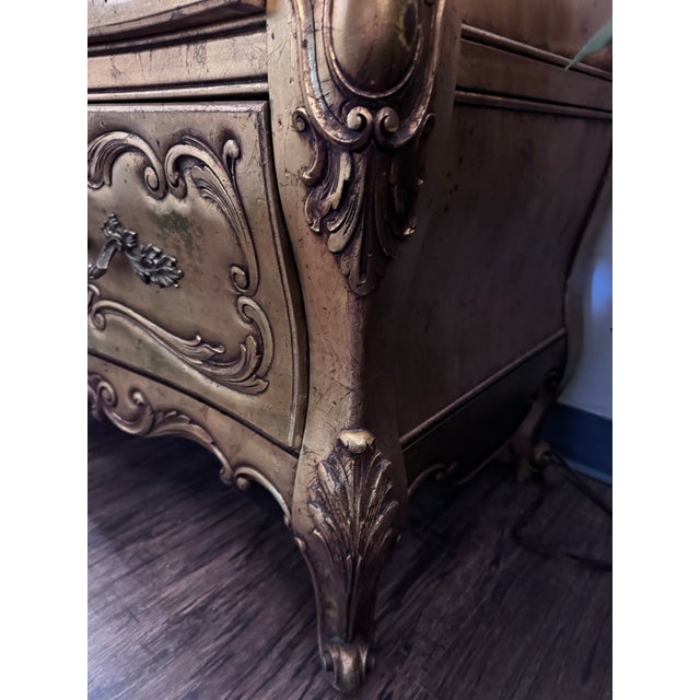 Baroque Vintage Weiman Marble Top Gilt Louis XV Style Bombe Chest / Commode For Sale - Image 3 of 9
