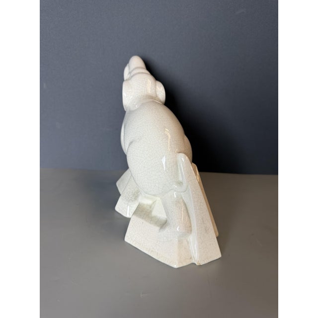 Crackle-glazed ceramic elephant, Art Deco period, circa 1930. A tiny chip on the base, see photos.
