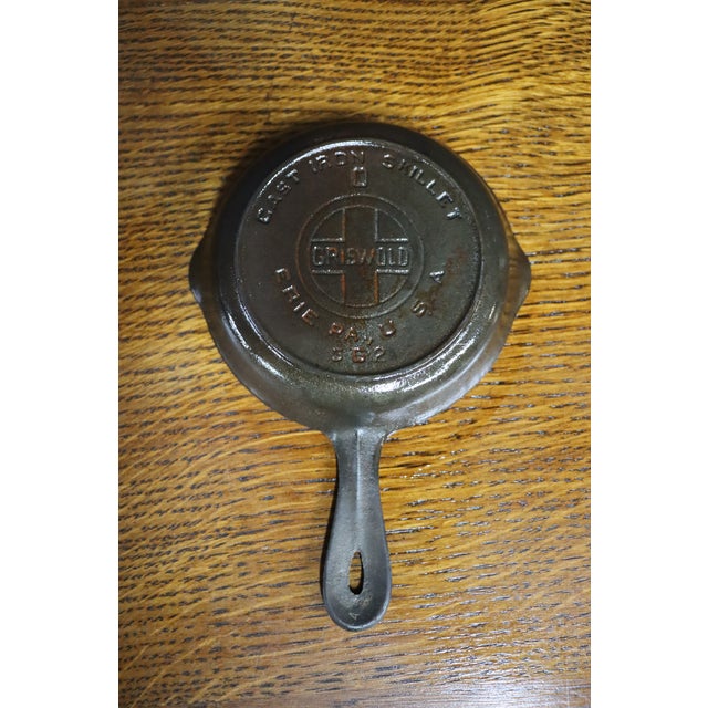 American Griswold No. 4 Cast Iron Skillet, Large Block Logo, Erie Pa For Sale - Image 3 of 9