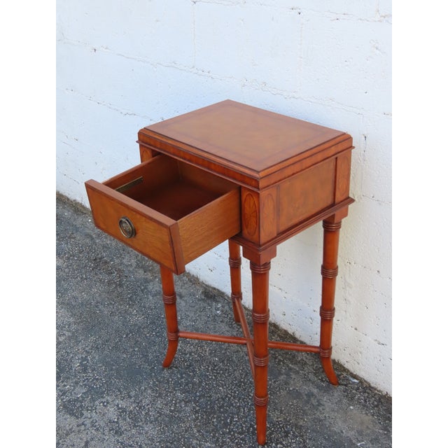 Late 20th Century Ethan Allen Hollywood Regency Nightstand Bedside Side End Table 6376 For Sale - Image 5 of 12