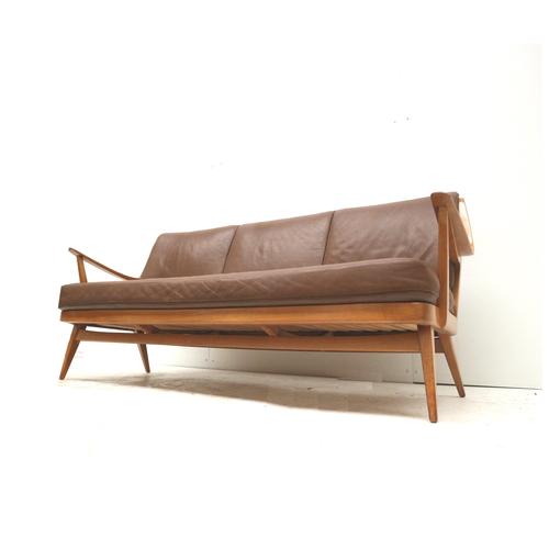 This vintage sofa by Knoll Antimott from the 1960s is a characterful example of European mid-century design. During this...