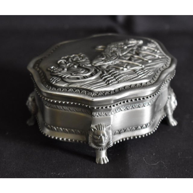 Vintage Metal Trinket Box Lion Paw Feet Santa Sleigh Jewelry Box Velvet Lined For Sale - Image 14 of 15