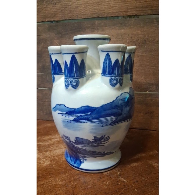 Elevate your décor with this **Vintage Mid-Century Modern Chinese Blue & White Porcelain Tulip Vase**, a beautifully...