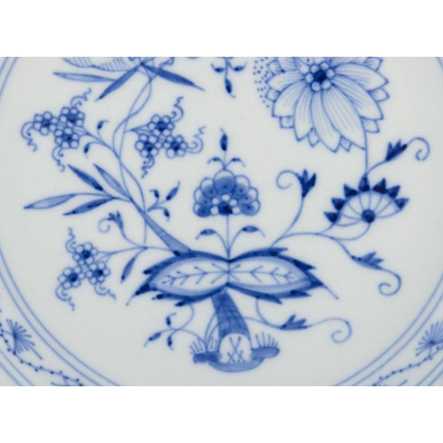 Ceramic Blue Onion Patterned Porcelain Plates, Meissen, Germany, 1890s, Set of 4 For Sale - Image 7 of 10