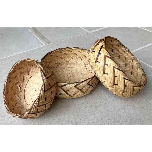 Late 20th-Century Artfully Handwoven Trio of Nested Rattan Circular Baskets For Sale - Image 12 of 18