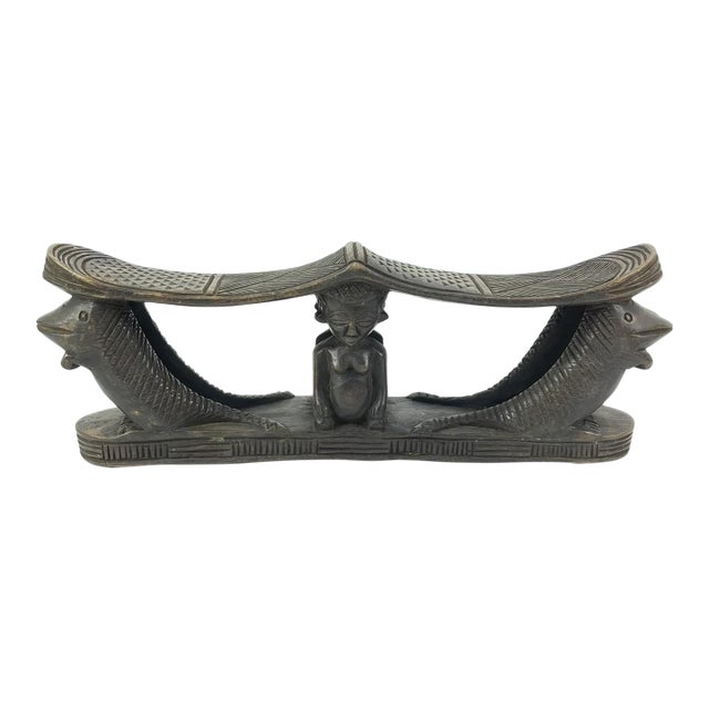 Early 20th Century Songye Double Headrest with Lizards For Sale