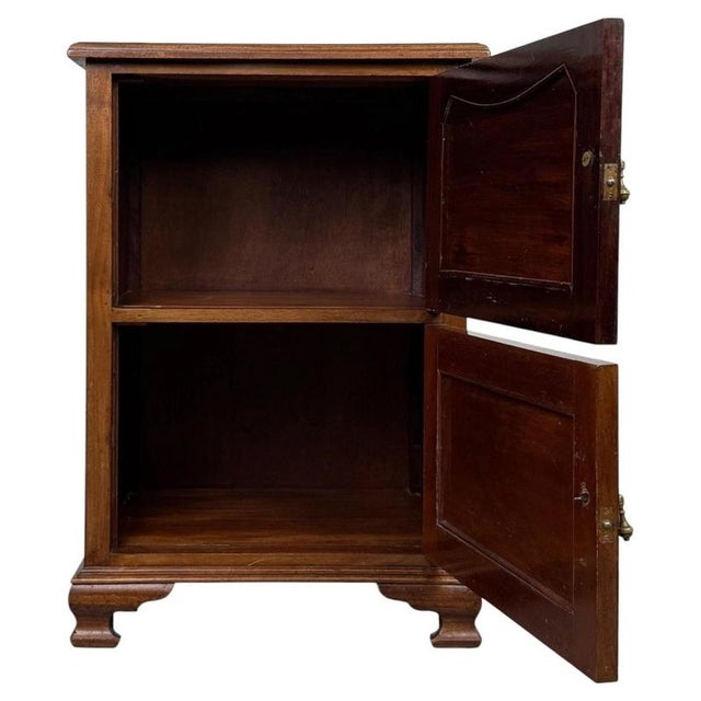 2000 - 2009 Antique Early 20th Century English Walnut Cabinet For Sale - Image 5 of 11