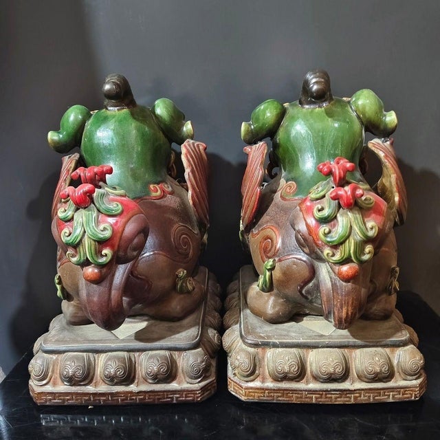 1950s 1950s Pair of Large Chinese Glaze Feng Shui Pixiu Wealth Guardian Sculptures For Sale - Image 5 of 9