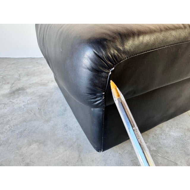 Vintage Italian Postmodern Black Leather Ottoman by Natuzzi For Sale - Image 10 of 12