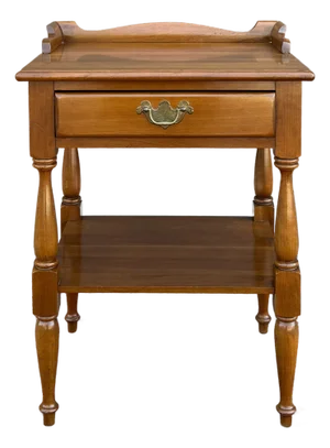 1960s Thomasville Welsh Valley Collections Traditional Solid Cherry 1 Drawer Nightstand With Shelf